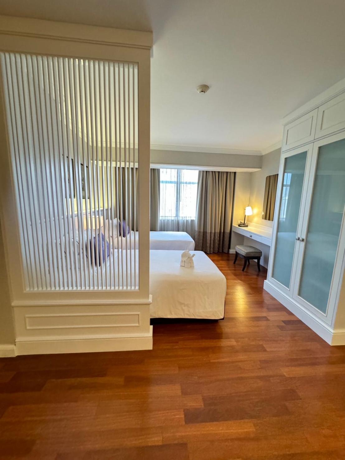 The Sukosol Hotel Bangkok Exteriér fotografie A room at the hotel